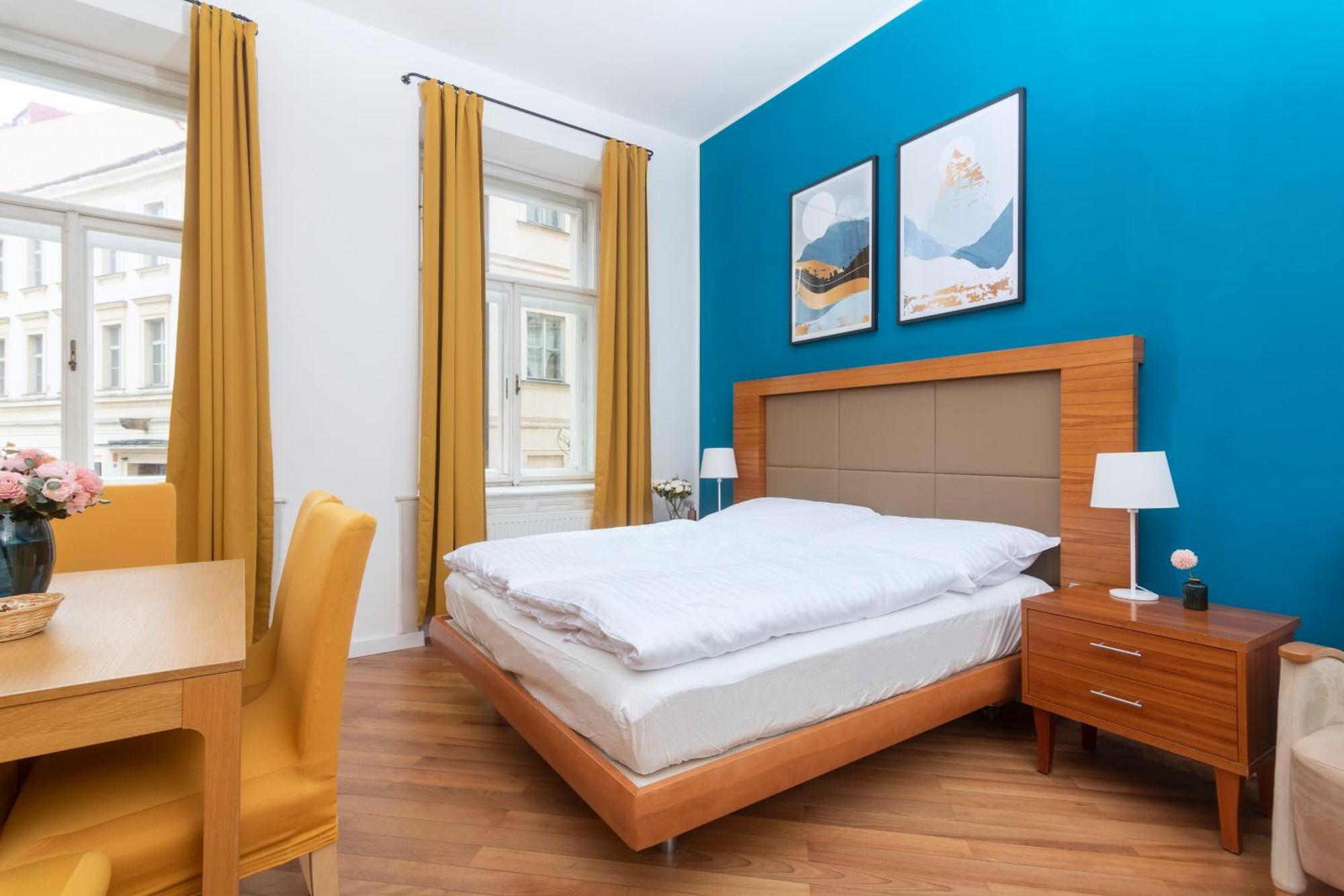 Moonlight Apartments Old Town Prag Dış mekan fotoğraf