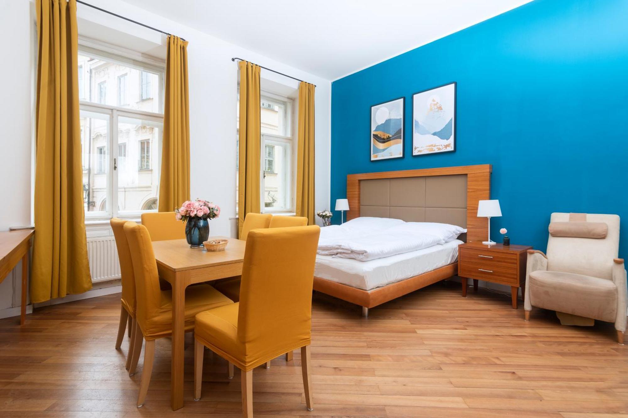 Moonlight Apartments Old Town Prag Dış mekan fotoğraf